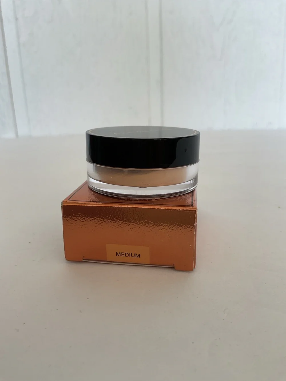 Ace Beaute Effortless Radiance Loose Setting Powder NWT